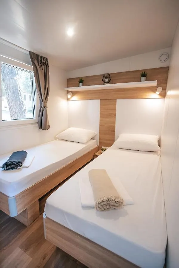 Mobile Home Tramonto Di Sole Biograd Na Moru Holiday home